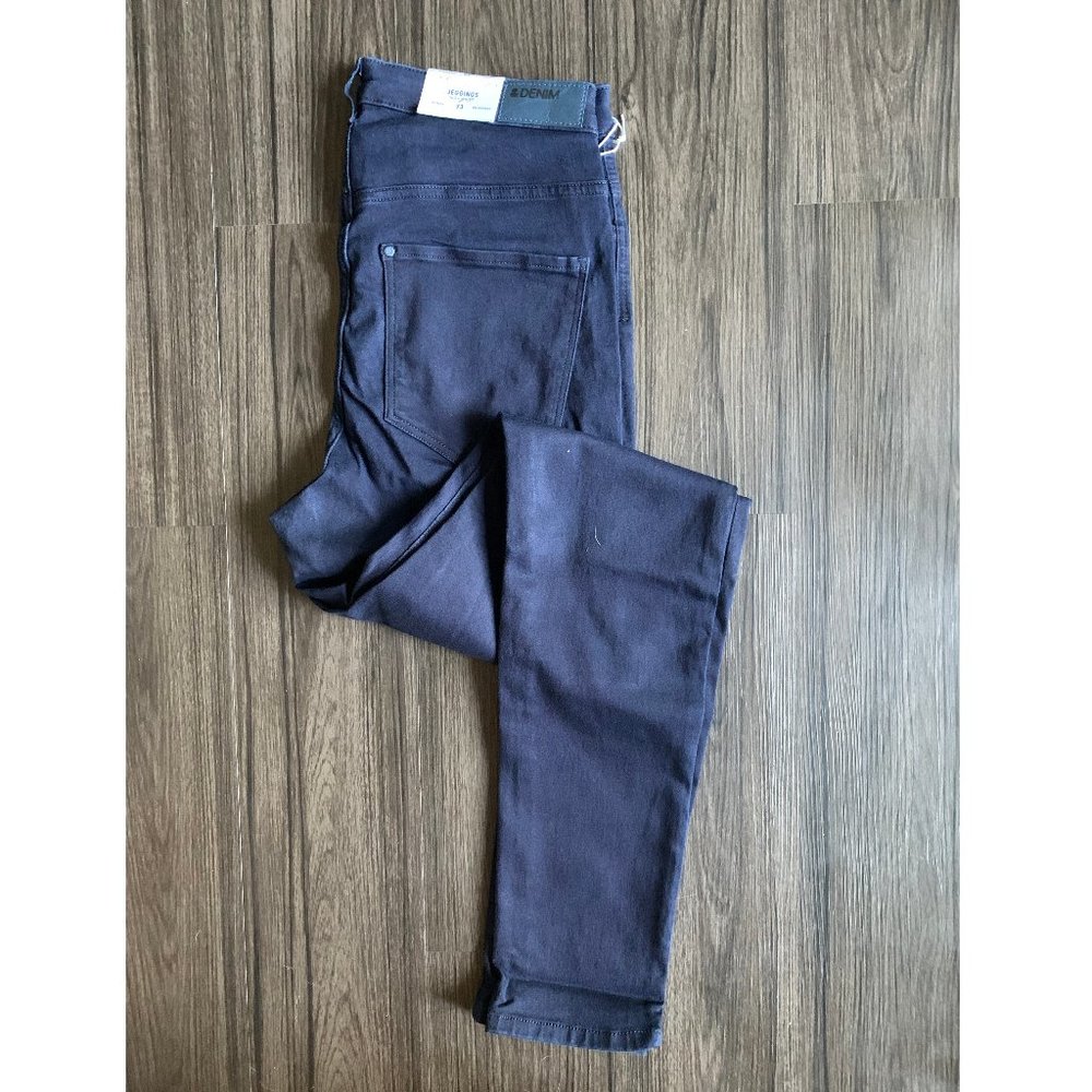 H&M High Waist Jegging 33/32 **NWT**